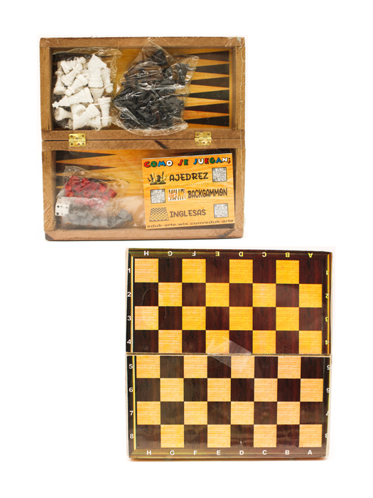 Juego de Mesa 3 en 1  – Ajedrez, Backgammon y Damas Inglesas
